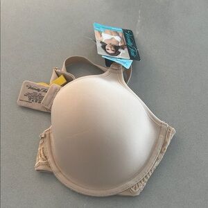 Vanity Fair Women's Cream Bra